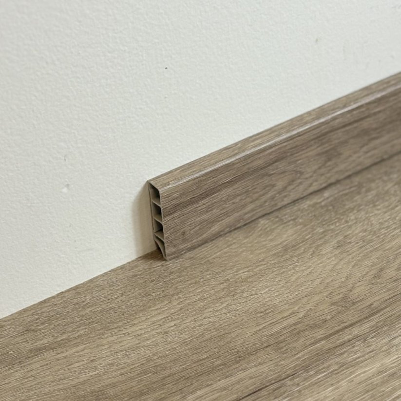 Soklová lišta Egibi SPC Rigid Ottawa 2 m